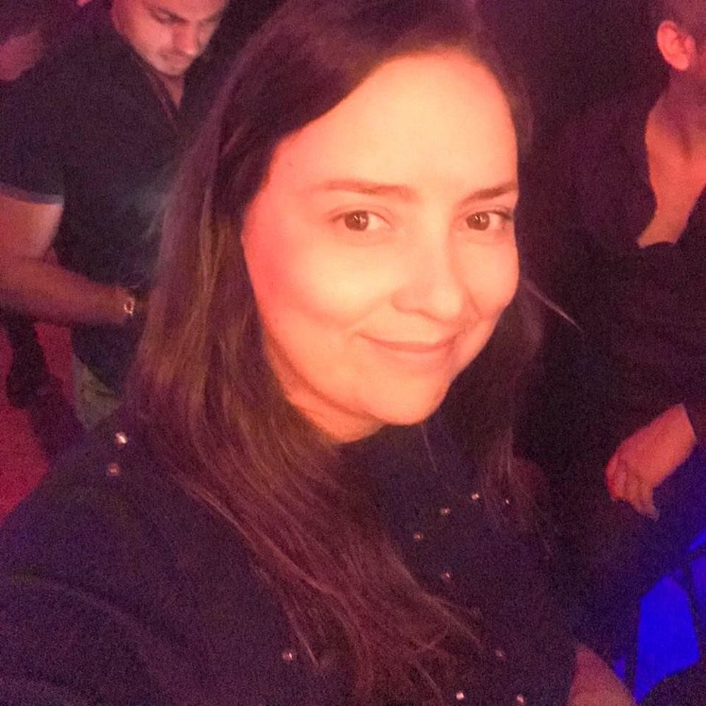 Meet your Posher, Claudia